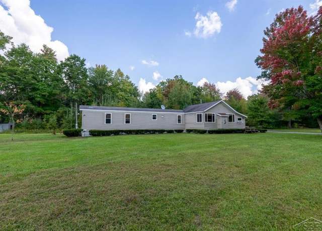 Property at 4158 Salt River Rd, Shepherd, MI 48883, 3 beds, 1.5 baths