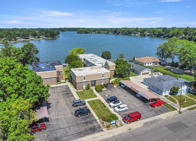 Property at 250 N Liberty St #303, Belleville, MI 48111, 1 bed, 1 bath