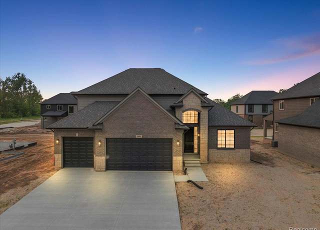 Property at 24091 Tullymore Dr, Macomb, MI 48042, 4 beds, 3.5 baths