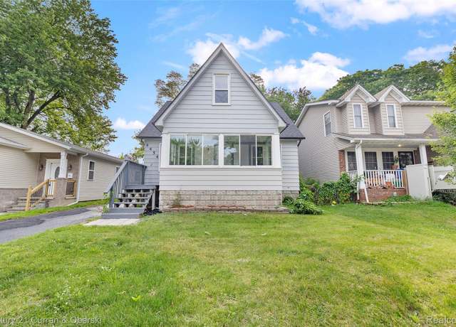 Property at 4454 Monroe St, Dearborn Heights, MI 48125, 4 beds, 2 baths