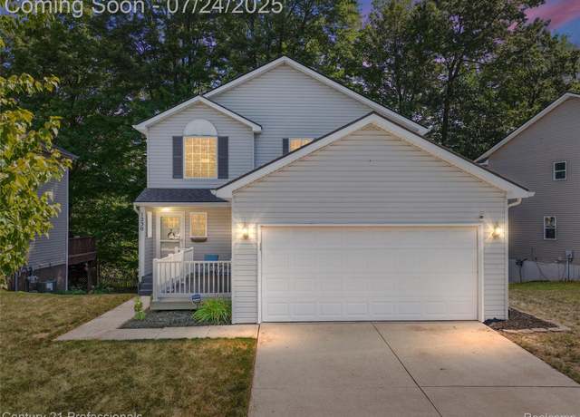 Property at 1230 Sherwood Forest Ct, Waterford, MI 48327, 4 beds, 1.5 baths