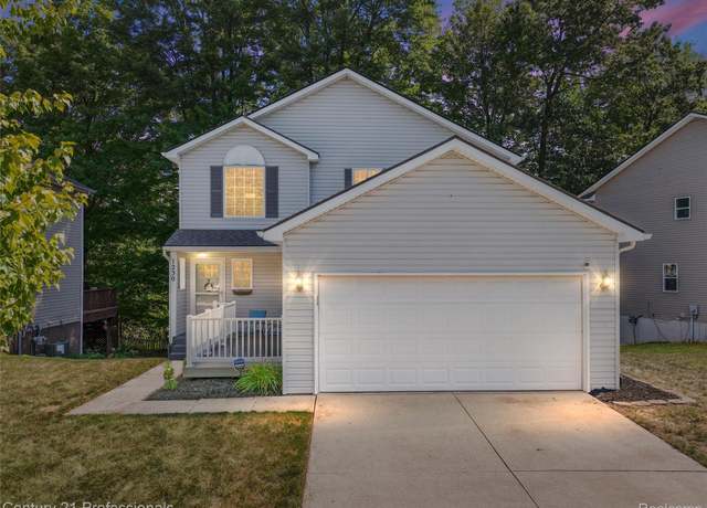 Property at 1230 Sherwood Forest Ct, Waterford, MI 48327, 4 beds, 1.5 baths