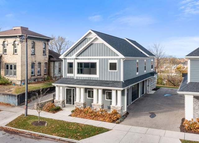 Property at 835 Fairview Ave NE #1, Grand Rapids, MI 49503, 3 beds, 2.5 baths