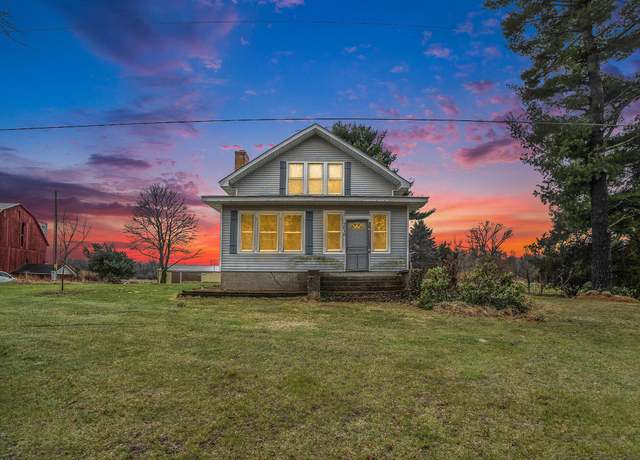 Property at 2030 19 Mile Rd NE, Cedar Springs, MI 49319, 3 beds, 1.5 baths