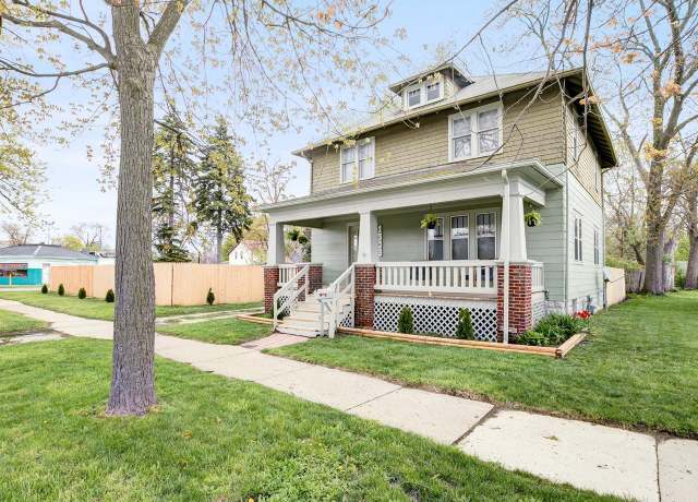 Property at 1308 10th St, Port Huron, MI 48060, 4 beds, 1 bath