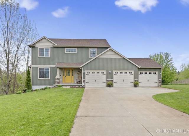 Property at 9446 Stone View Dr NE, Rockford, MI 49341, 4 beds, 3.5 baths