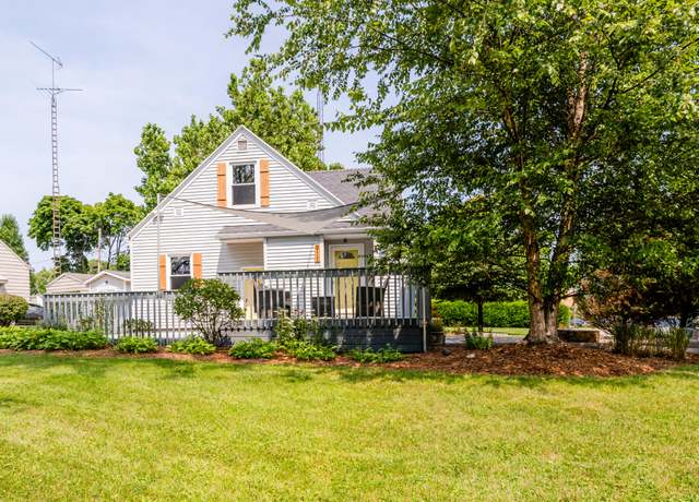 Property at 911 Botham Ave, St Joseph, MI 49085, 3 beds, 1 bath