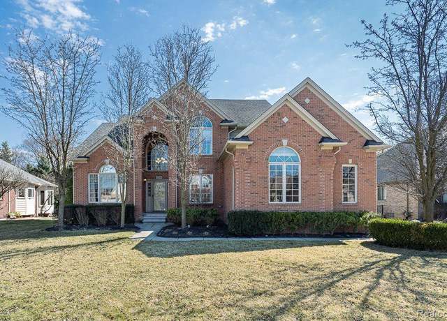 Property at 57240 Covington Dr, Washington, MI 48094, 4 beds, 3.5 baths