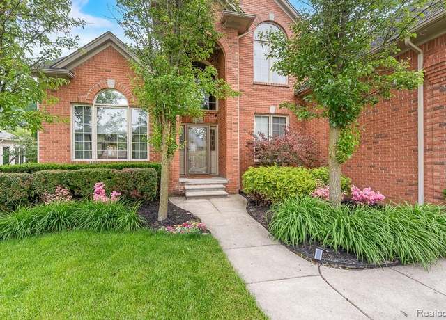 Property at 57240 Covington Dr, Washington, MI 48094, 4 beds, 3.5 baths