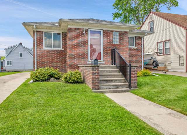 Property at 22440 Beach St, St Clair Shores, MI 48081, 2 beds, 1 bath