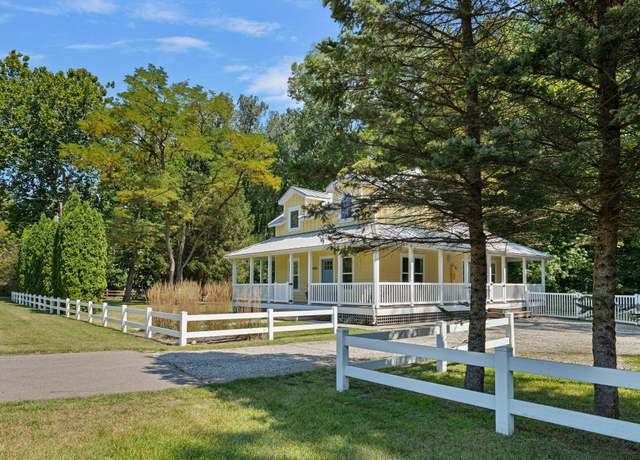Property at 13025 Red Arrow Hwy, Sawyer, MI 49125, 3 beds, 3 baths