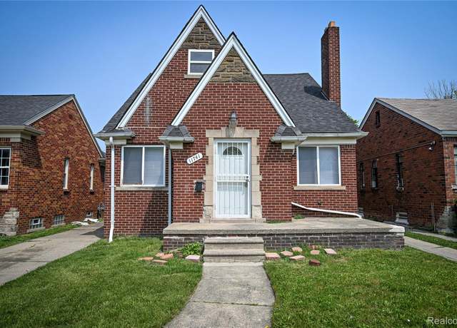 Property at 11741 Kenmoor St, Detroit, MI 48205, 3 beds, 1.5 baths