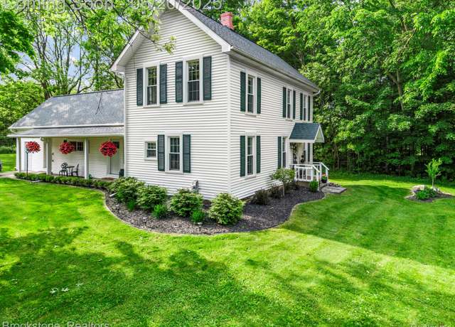 Property at 395 Myers Rd, Lapeer, MI 48446, 4 beds, 1.5 baths