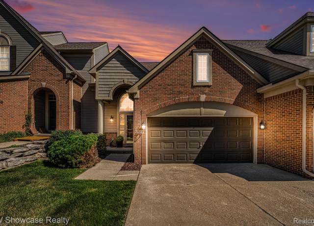Property at 9064 Rhyan Rd, White Lake, MI 48386, 2 beds, 2.5 baths