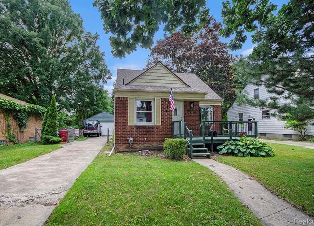 Property at 15042 Charles R Ave, Eastpointe, MI 48021, 3 beds, 1 bath