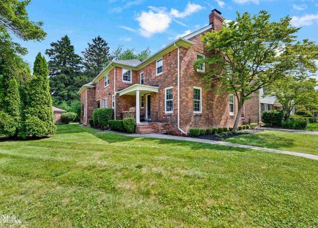 Property at 276 Lewiston Rd, Grosse Pointe Farms, MI 48236, 4 beds, 2.5 baths