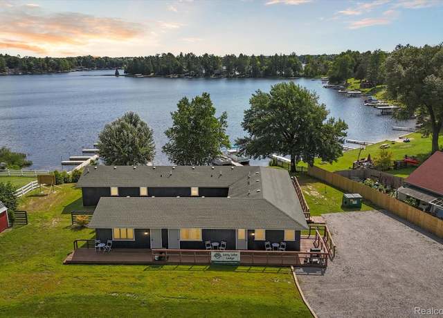 Property at 4998 N Main St, Long Lake, MI 48743, 11 beds, 8 baths