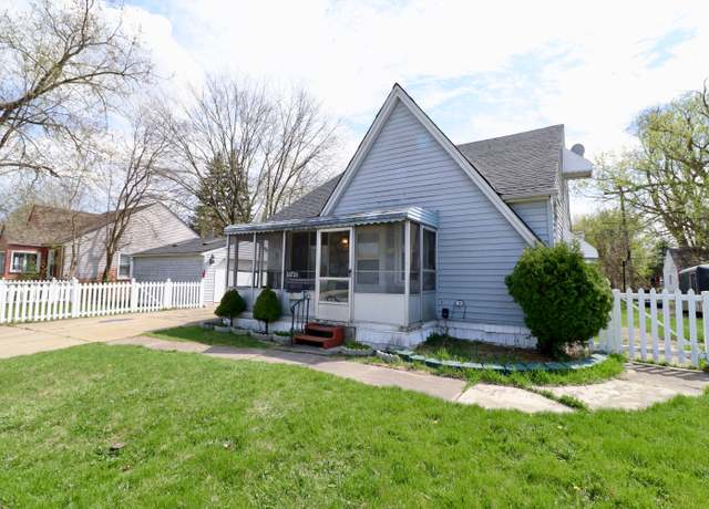 Property at 26735 Annapolis St, Dearborn Heights, MI 48125, 3 beds, 2 baths