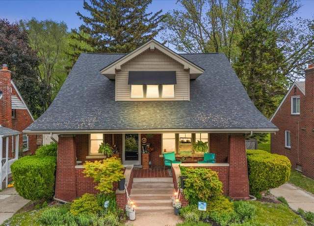 Property at 15601 Deerfield Ave, Eastpointe, MI 48021, 4 beds, 2.5 baths