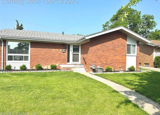 Property at 4562 Valley Rd, Trenton, MI 48183, 3 beds, 2.5 baths