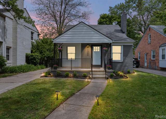 Property at 1388 Vernier Rd, Grosse Pointe Woods, MI 48236, 3 beds, 1.5 baths