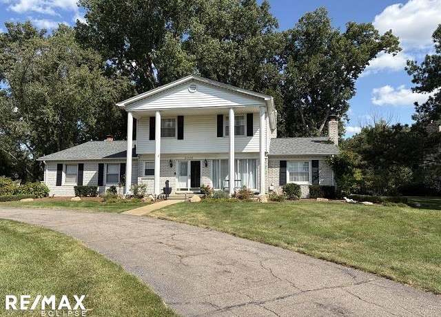 Property at 52406 Scotch Pine Ct, Shelby Charter Township, MI 48316, 3 beds, 2.5 baths