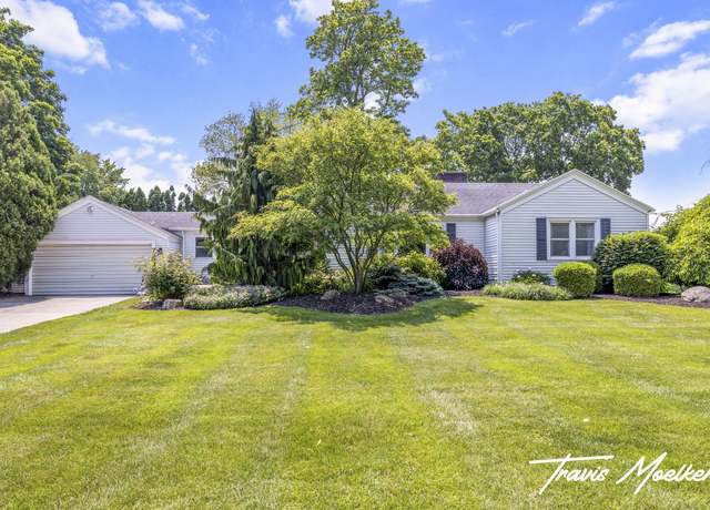 Property at 7899 Cottonwood Dr, Jenison, MI 49428, 3 beds, 2 baths