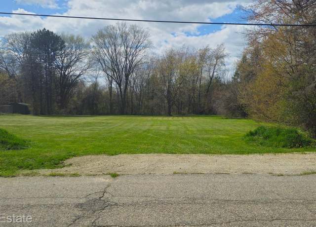 Property at 8440 Rondale Dr, Grand Blanc, MI 48439
