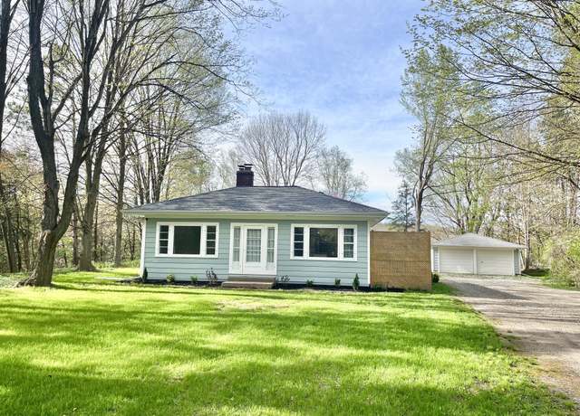 Property at 5795 S M37 Hwy, Hastings, MI 49058, 2 beds, 1.5 baths
