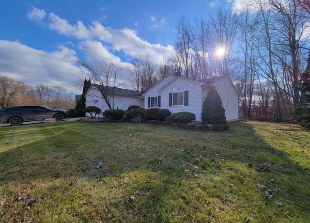 Property at 308 Cove Vw, Waterford Twp, MI 48327, 3 beds, 2 baths