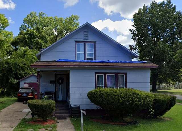 Property at 1097 Pearl St, Benton Harbor, MI 49022, 3 beds, 1 bath