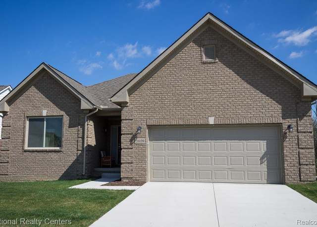Property at 53178 Woodland Mdws, Chesterfield, MI 48047, 3 beds, 2 baths