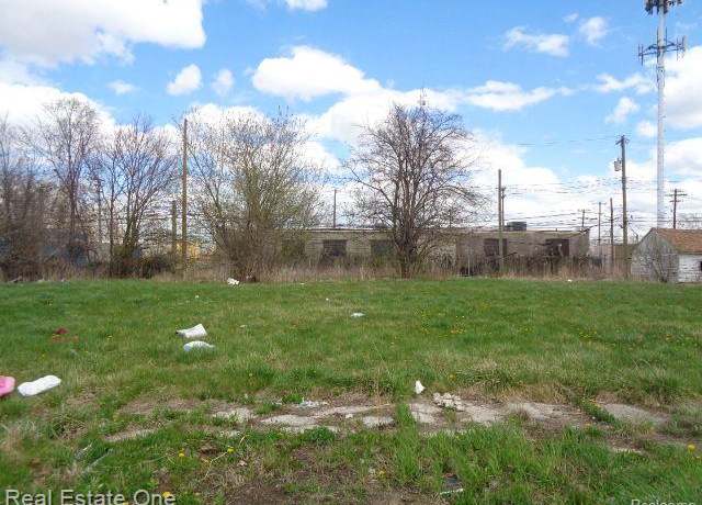 Property at 11682 Saint Louis St, Detroit, MI 48212, 2 baths