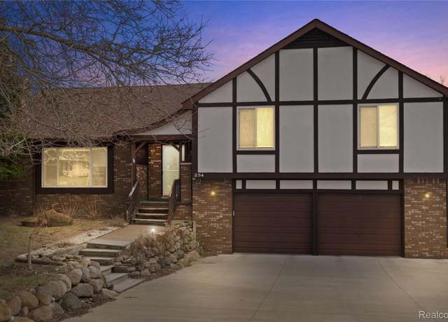 Property at 254 Cross Timbers St, Oxford Charter Township, MI 48371, 5 beds, 3 baths