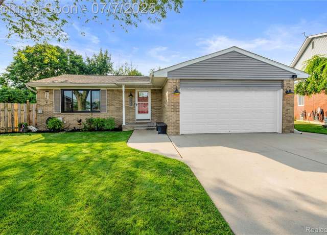 Property at 4826 Evans Ct, Trenton, MI 48183, 4 beds, 2.5 baths
