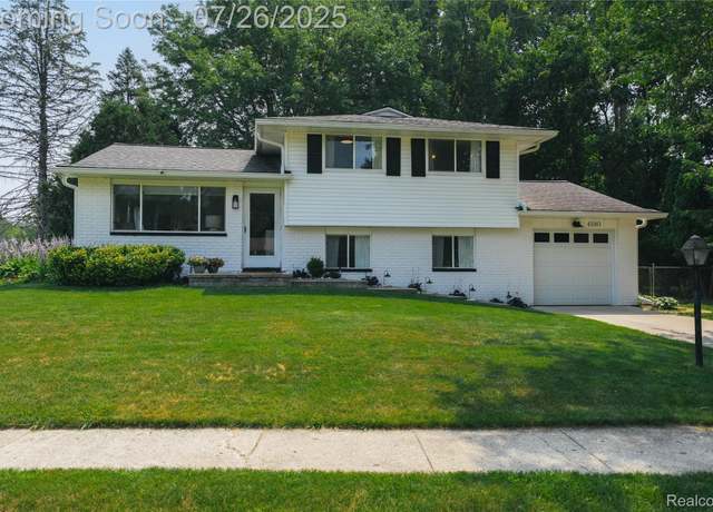 Property at 4580 Chadsworth St, Commerce Twp, MI 48382, 3 beds, 1 bath