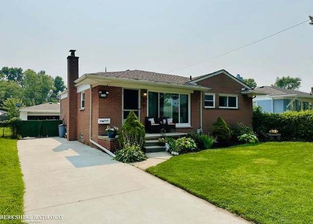 Property at 22440 Euclid St, St Clair Shores, MI 48082, 3 beds, 1.5 baths