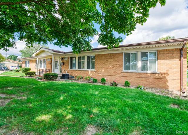 Property at 19337 E 13 Mile Rd, Roseville, MI 48066, 2 beds, 1 bath