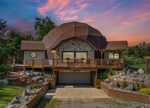 Property at 2637 E 7 Mile Rd, Roscommon, MI 48653, 3 beds, 2 baths