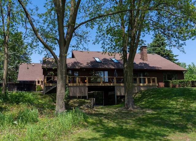 Property at 1600 E Deerfield Rd, Mt Pleasant, MI 48858, 3 beds, 4.5 baths