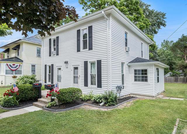 Property at 312 N Davison St, Davison, MI 48423, 4 beds, 2.5 baths