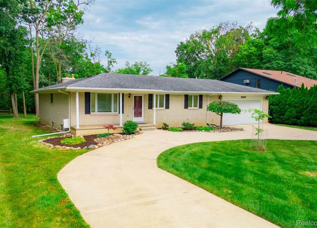 Property at 21819 Meridian Rd, Grosse Ile Township, MI 48138, 3 beds, 1 bath