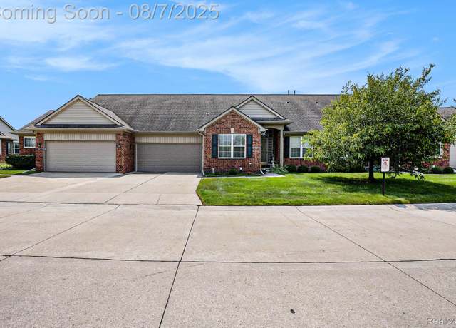 Property at 5477 Victory Cir, Sterling Heights, MI 48310, 2 beds, 2 baths