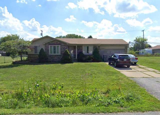 Property at 23900 Murray St, Clinton Twp, MI 48035, 3 beds, 1 bath