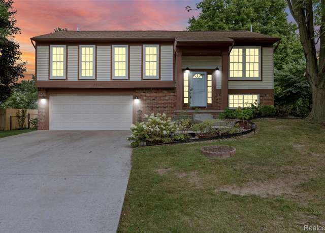 Property at 22530 Sheridan Rd, Novi, MI 48375, 4 beds, 2 baths