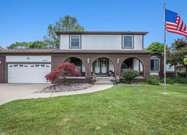 Property at 46329 Community Center Dr, Chesterfield, MI 48047, 3 beds, 4 baths