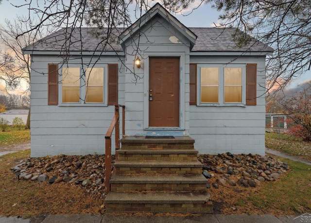 Property at 930 E Pine St, Sebewaing Village, MI 48759, 2 beds, 1 bath