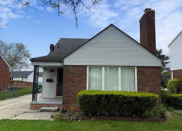 Property at 16544 Stricker Ave, Eastpointe, MI 48021, 3 beds, 2 baths