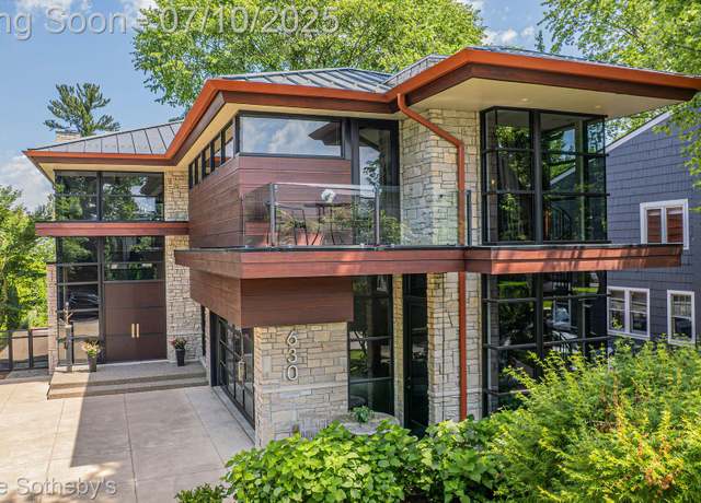Property at 630 W Frank St, Birmingham, MI 48009, 5 beds, 4.5 baths