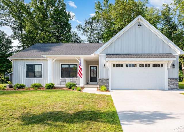 Property at 12405 Northway Pkwy, Freeland, MI 48623, 4 beds, 2 baths
